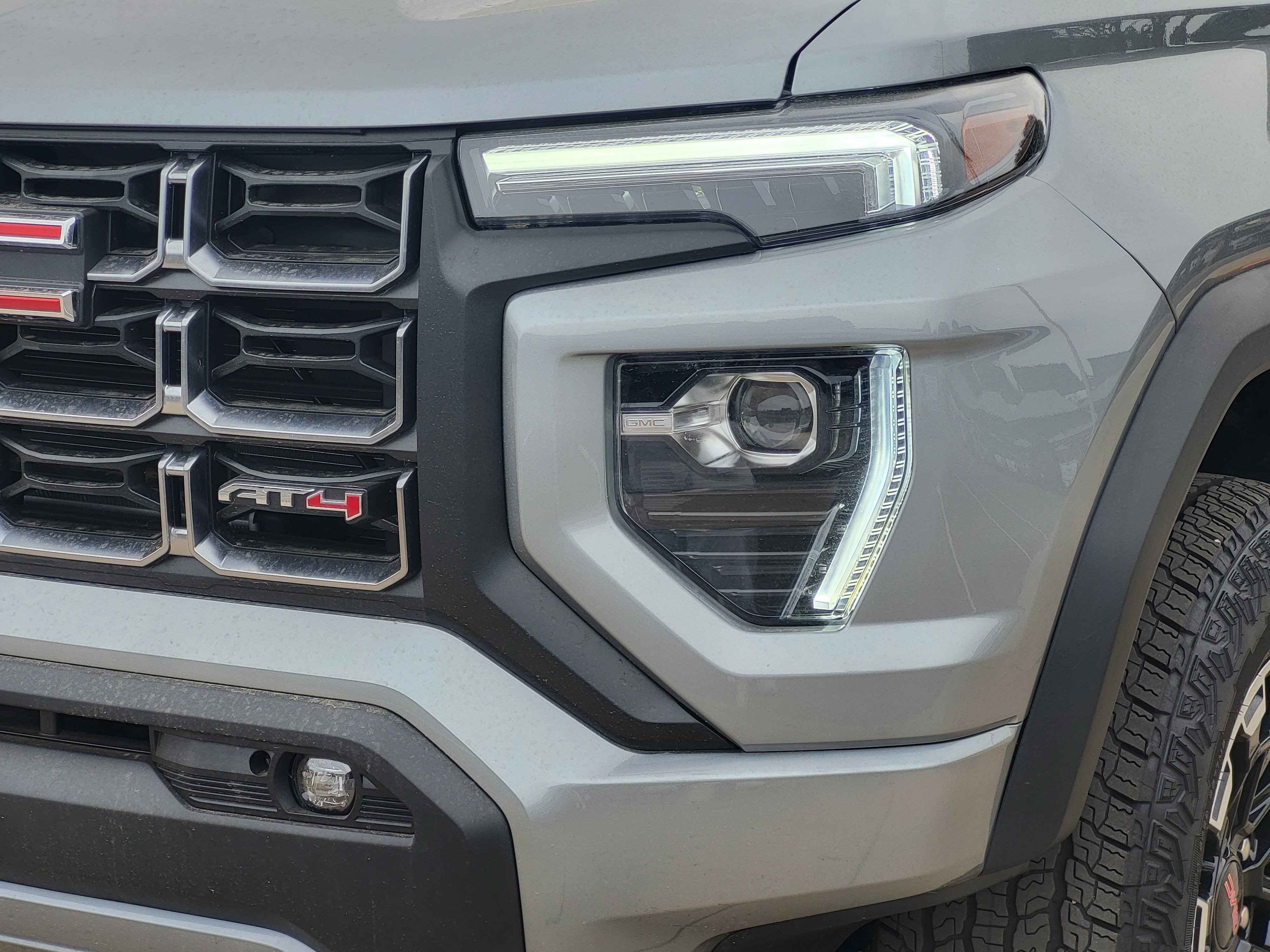 Used 2026 GMC Canyon AT4 AWD/4WD image 8