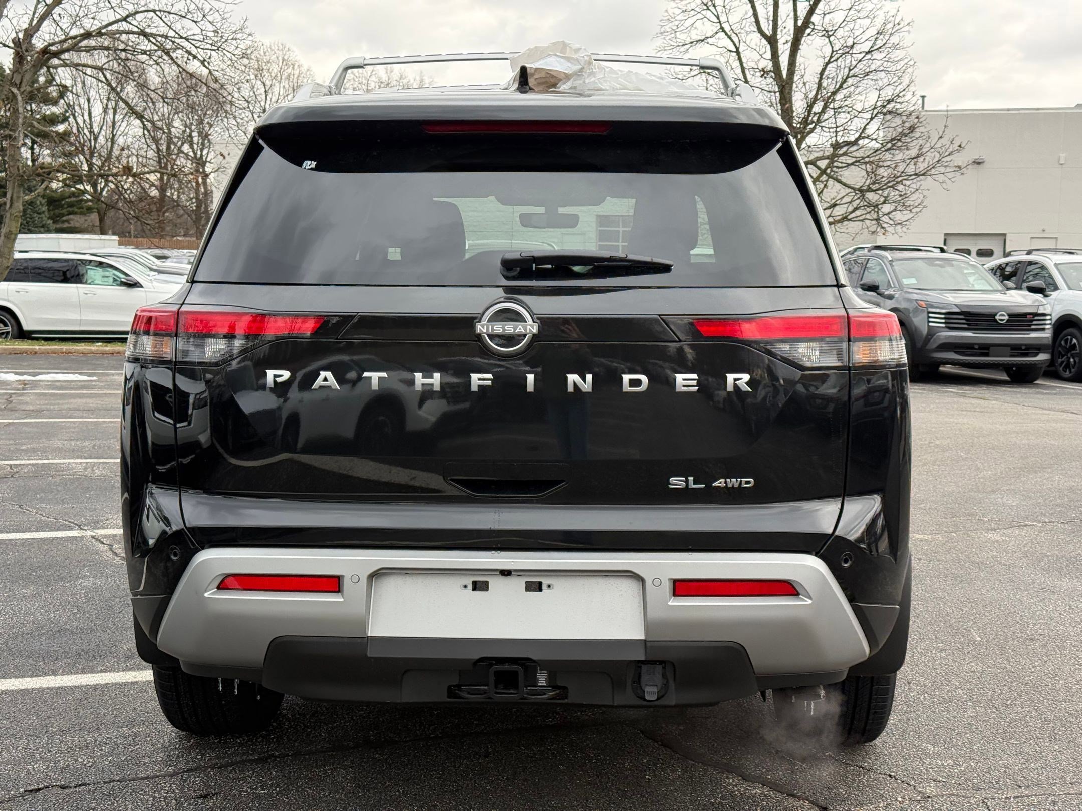 New 2025 Nissan Pathfinder SL w/ SL Premium Package image 7