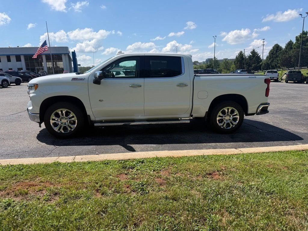 Used 2023 Chevrolet Silverado 1500 LTZ w/ LTZ Premium Package AWD/4WD image 4
