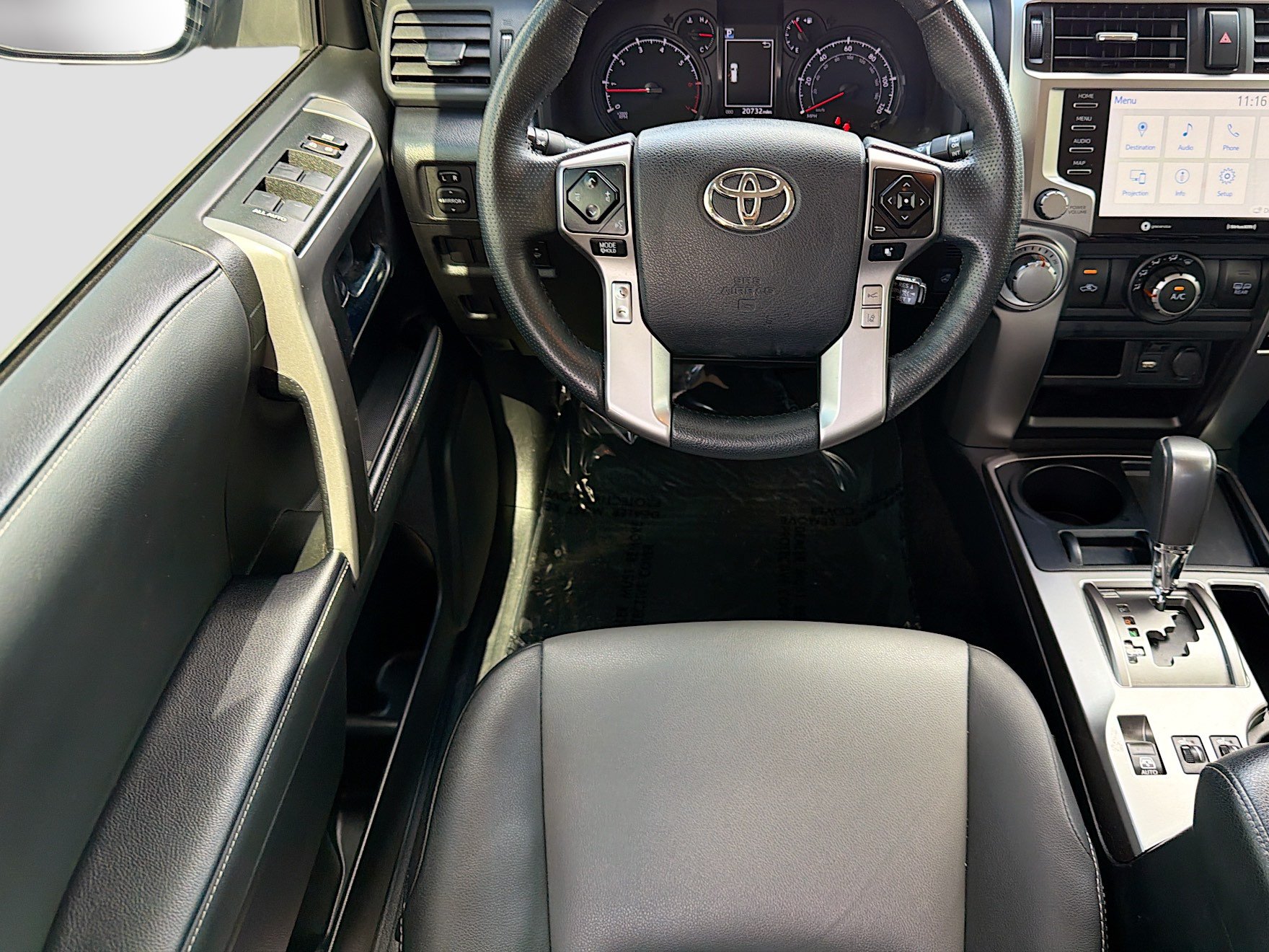 Used 2024 Toyota 4Runner SR5 Premium RWD image 15