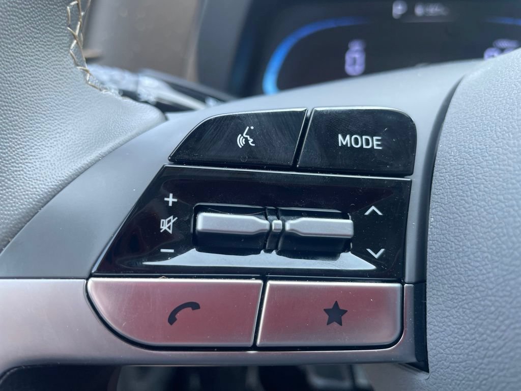 Used 2026 Hyundai Elantra Sport FWD image 20