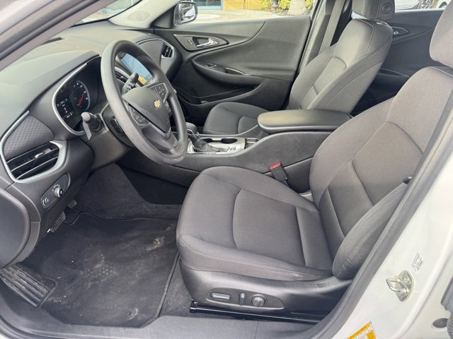 Used 2023 Chevrolet Malibu LS image 14