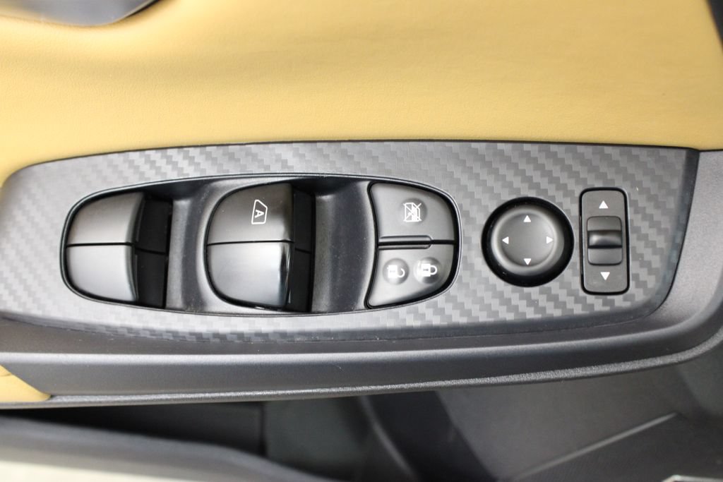 Used 2024 Nissan Sentra SV w/ SV Premium Package FWD image 18