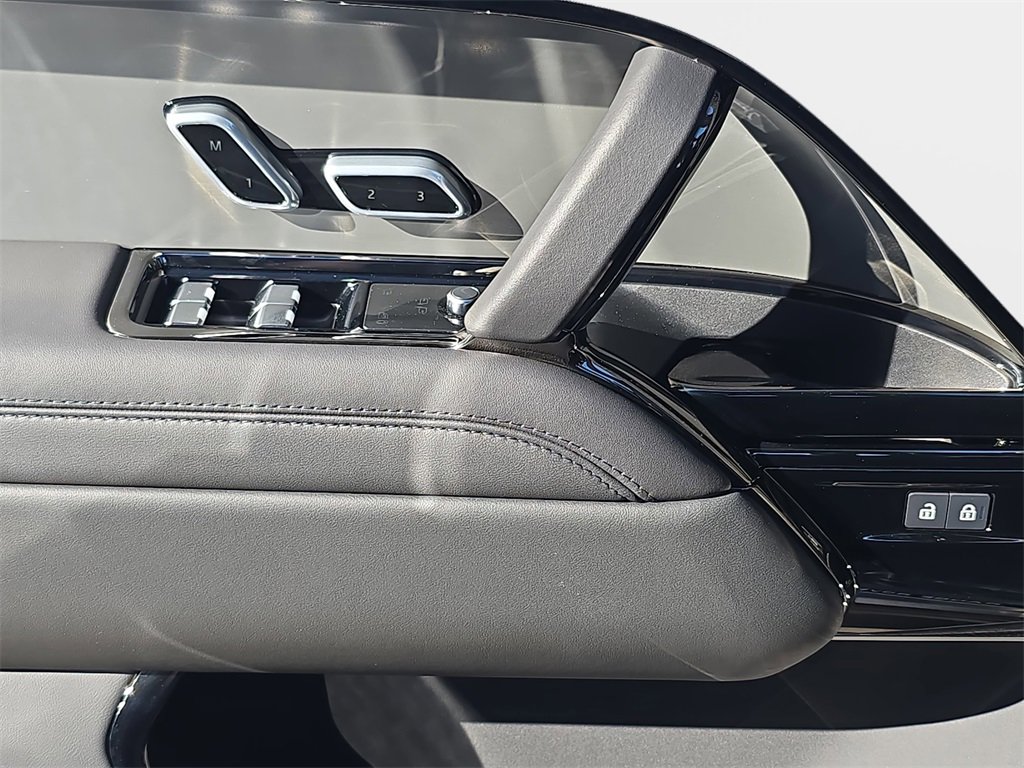 Certified 2025 Land Rover Range Rover Sport Dynamic SE image 29