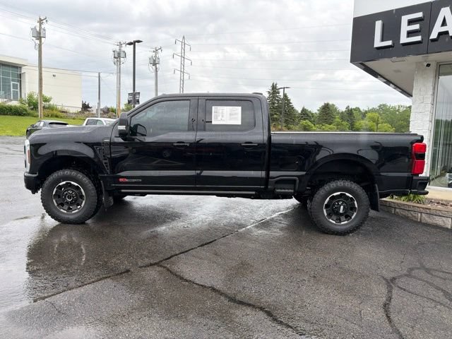 Used 2025 Ford F250 Lariat w/ Lariat Ultimate Package AWD/4WD image 2