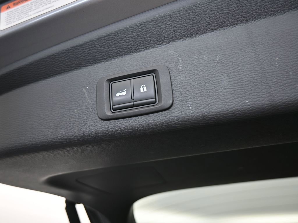 Used 2022 Mitsubishi Outlander SE image 39