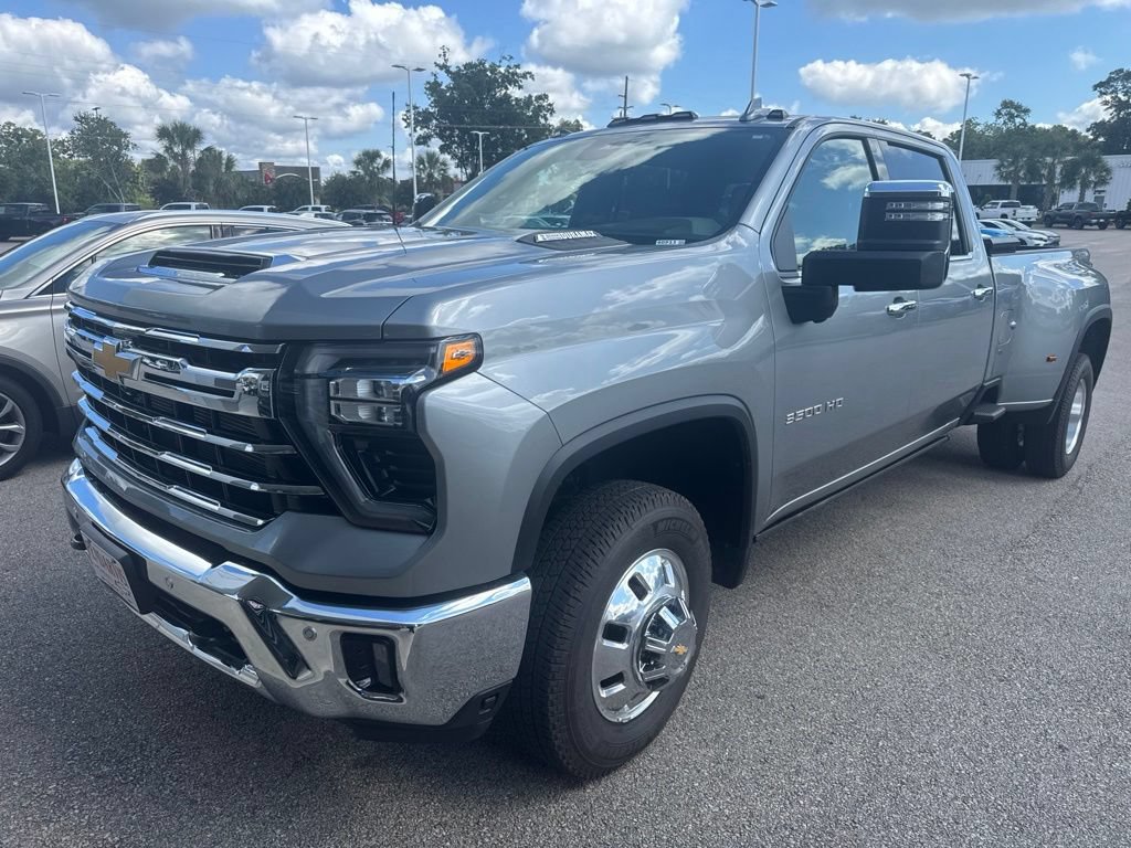 Used 2025 Chevrolet Silverado 3500 LTZ w/ LTZ Plus Package