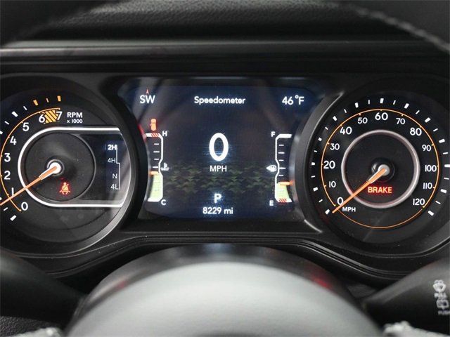 Used 2025 Jeep Wrangler Willys image 25