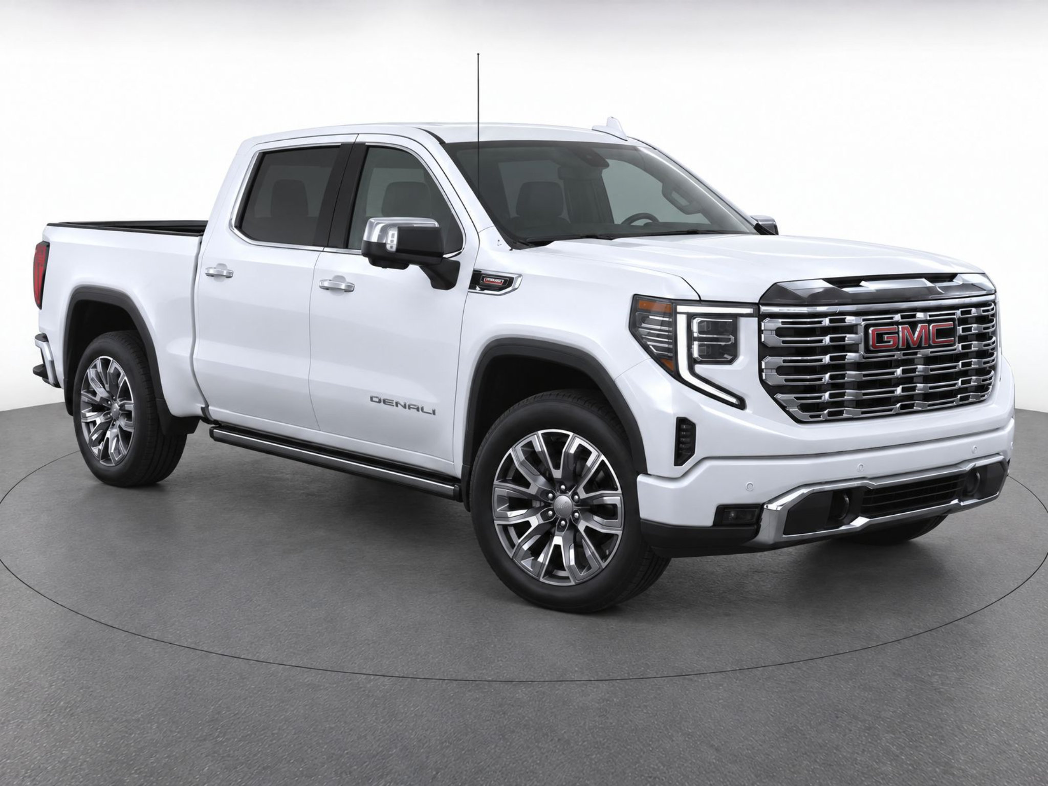 Used 2023 GMC Sierra 1500 Denali w/ Denali Reserve Package AWD/4WD image 2