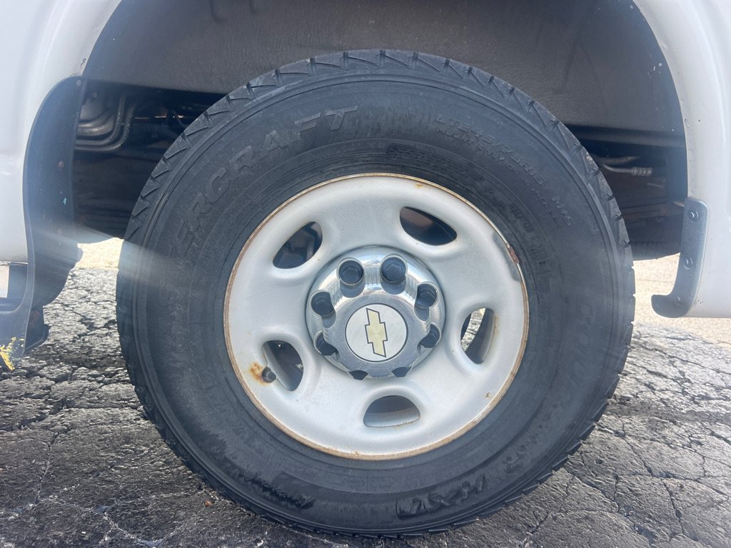 Used 2012 Chevrolet Express 3500 LT w/ LT Preferred Equipment Group RWD image 28