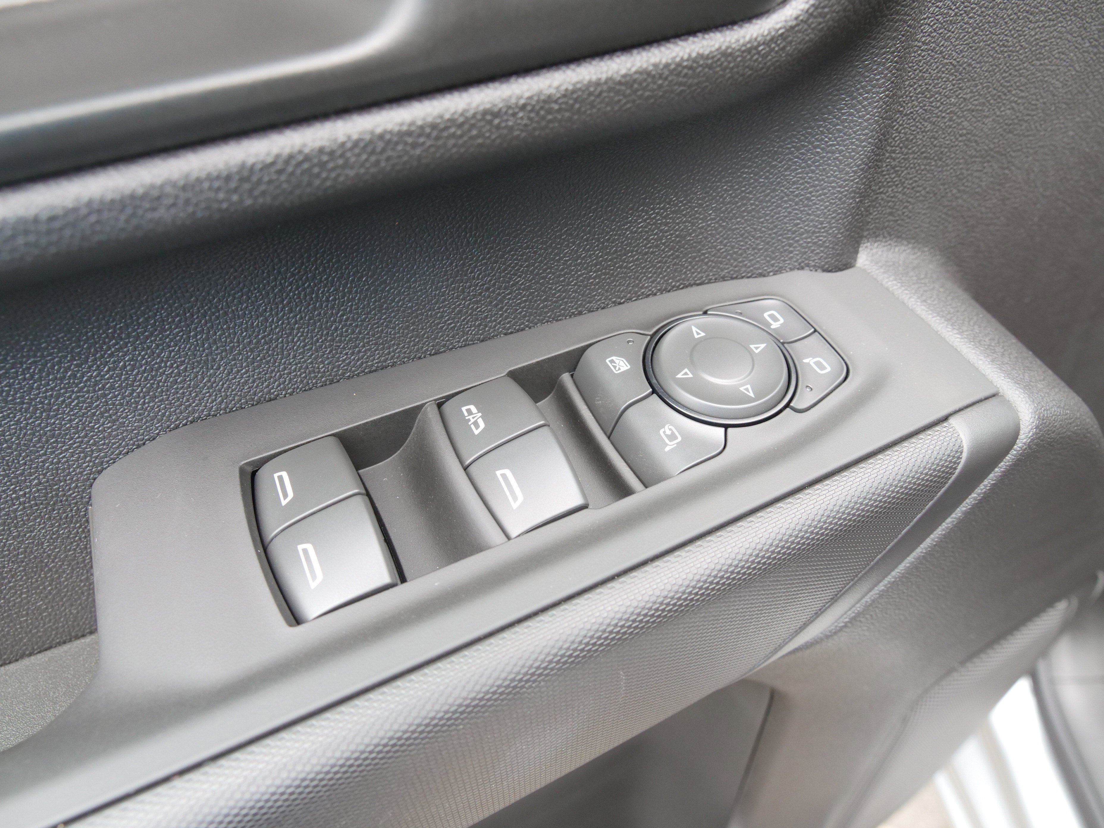 New 2025 Chevrolet Silverado 2500 Custom w/ Custom Value Package image 18