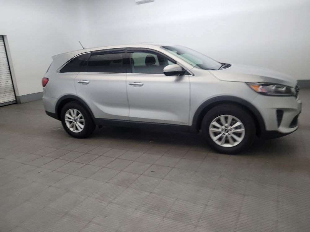 Used 2019 Kia Sorento LX image 11
