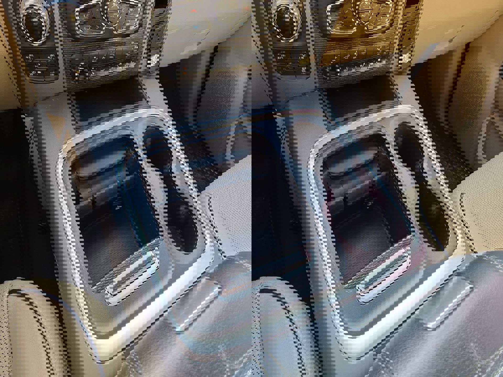 Used 2018 RAM 1500 Limited image 22