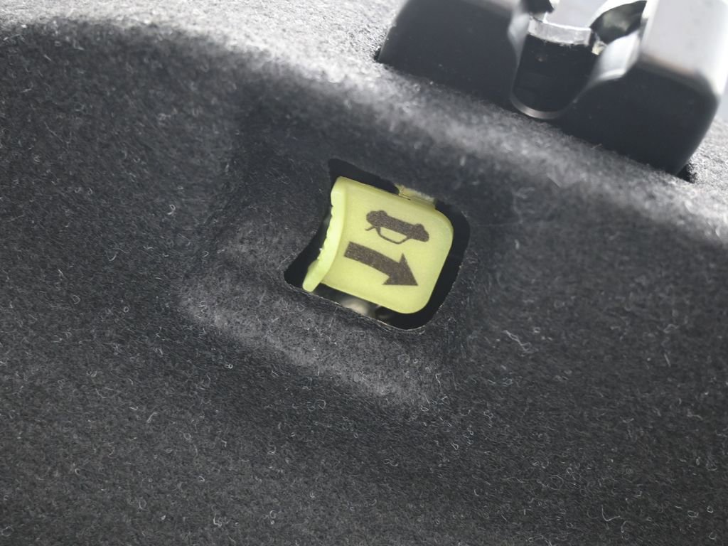 Used 2023 Hyundai Elantra SEL image 36