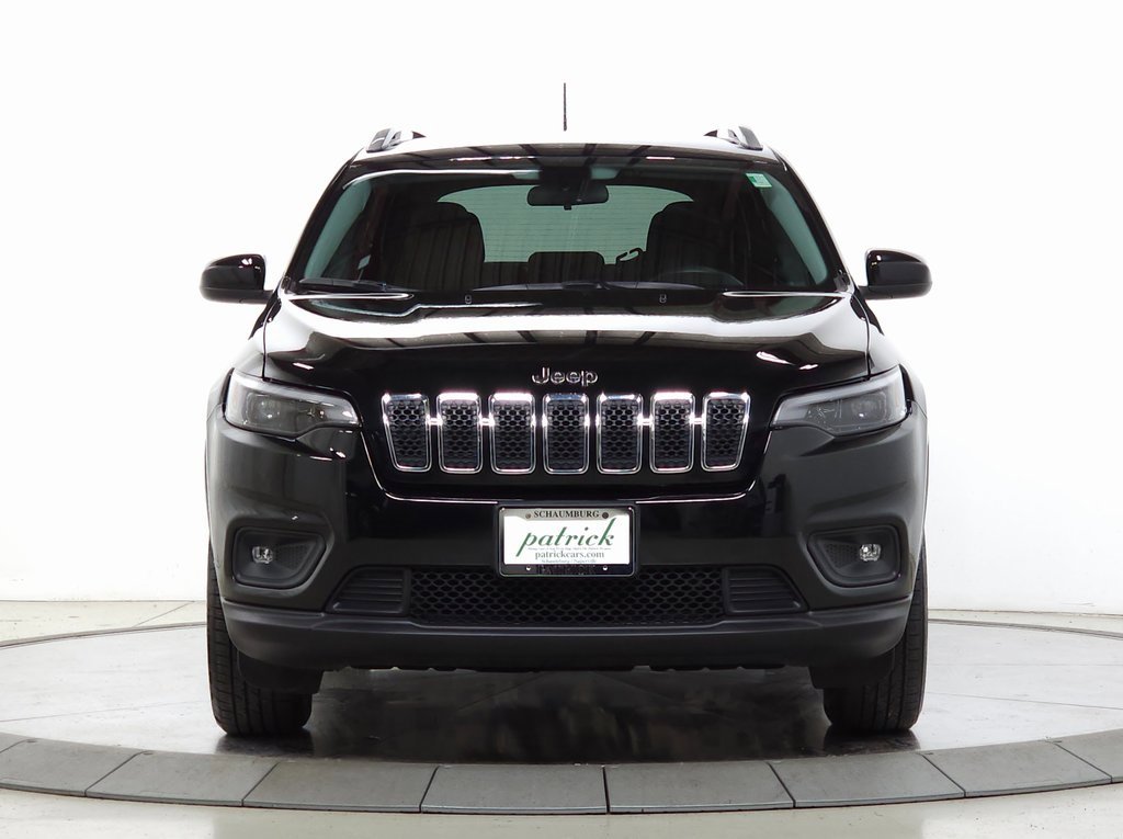 Used 2019 Jeep Cherokee Latitude w/ Popular Appearance Group image 2