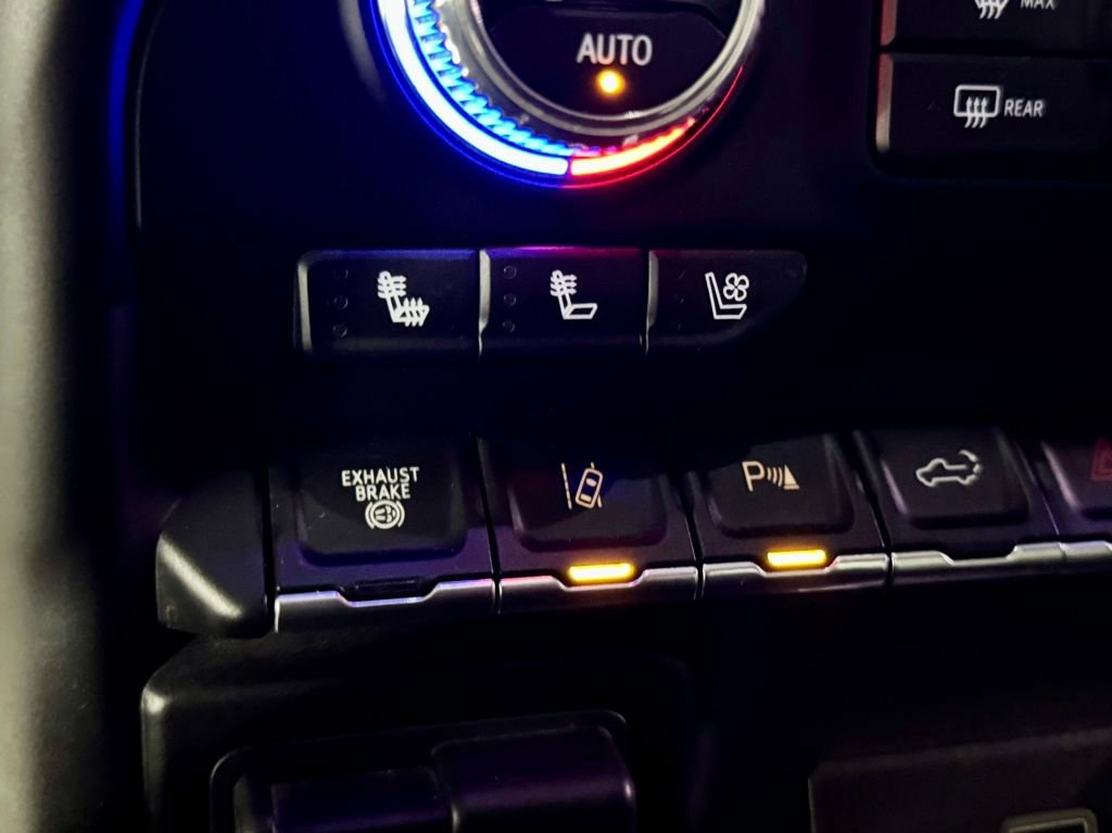 Used 2021 GMC Sierra 2500 Denali w/ Denali Ultimate Package image 21