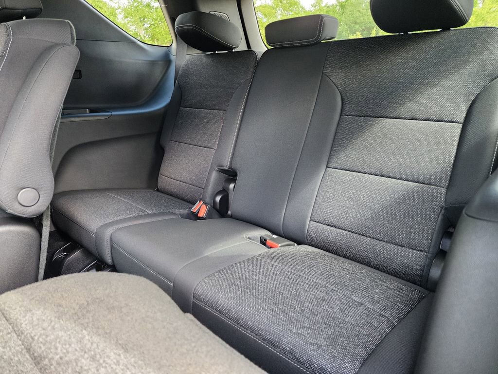 New 2025 Chevrolet Traverse LT image 23