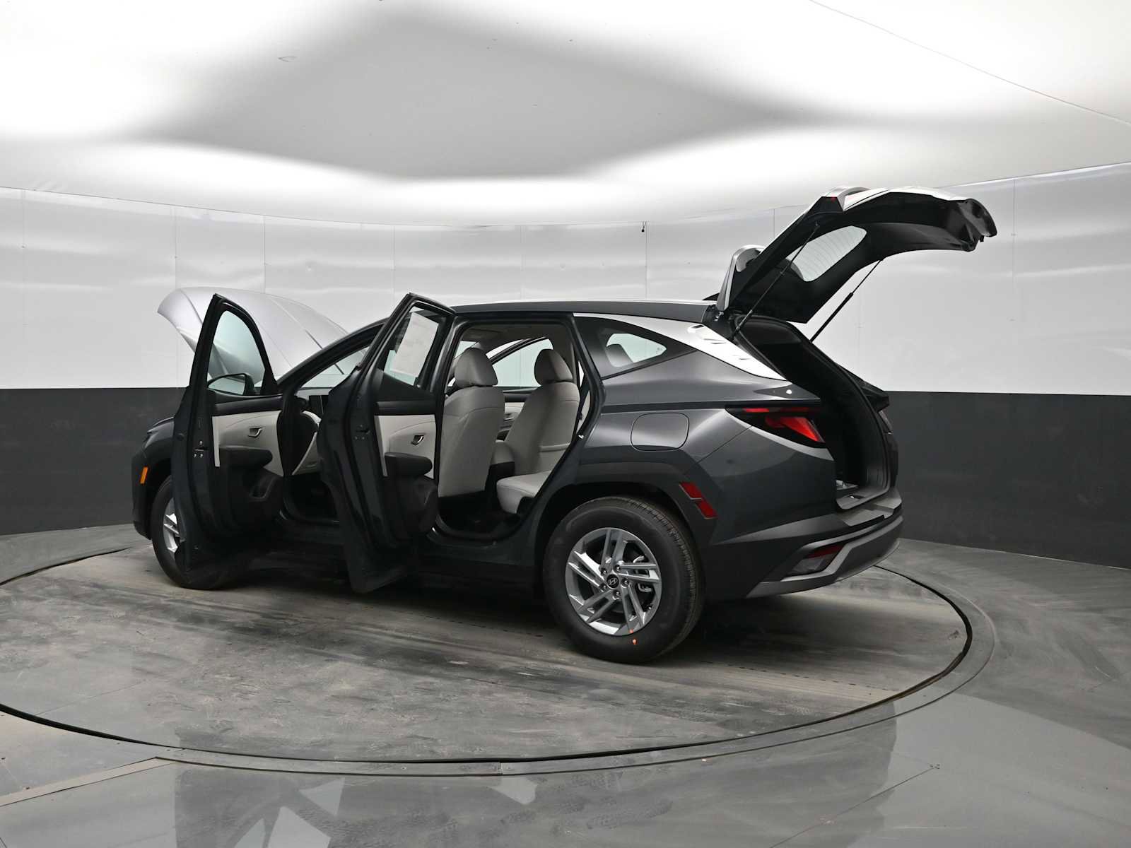 New 2026 Hyundai Tucson SE image 43