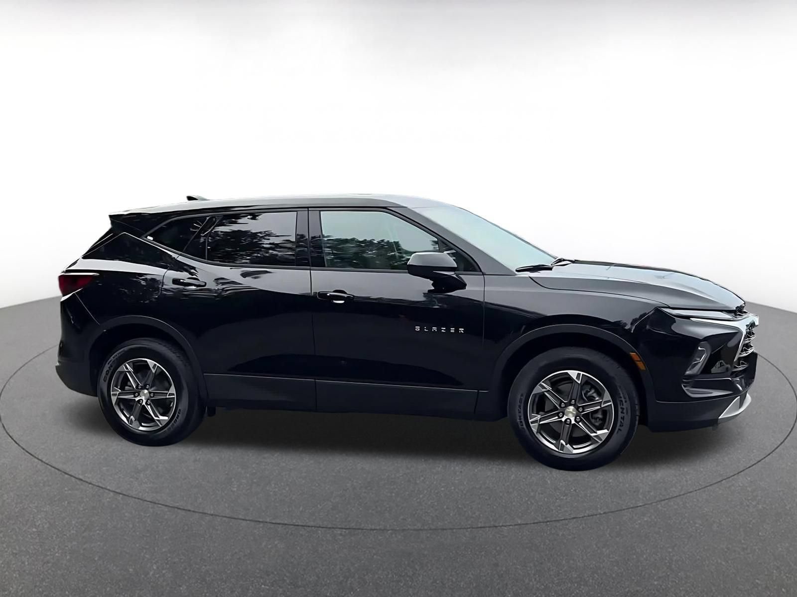 Used 2026 Chevrolet Blazer LT AWD/4WD image 16