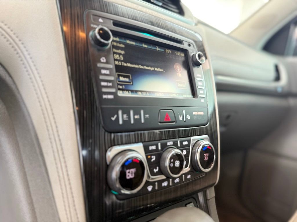 Used 2015 Chevrolet Traverse LTZ FWD image 31