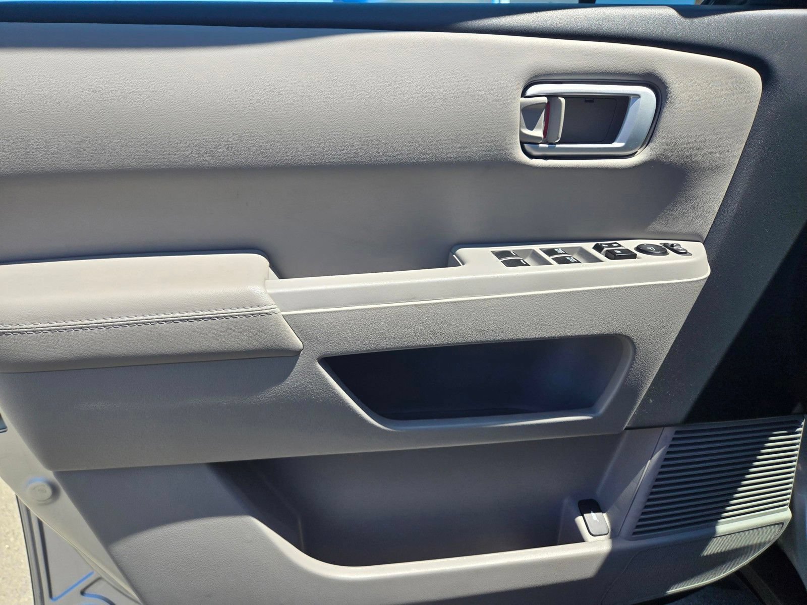 Used 2012 Honda Pilot EX-L image 16
