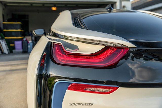 Used 2016 BMW i8 image 58