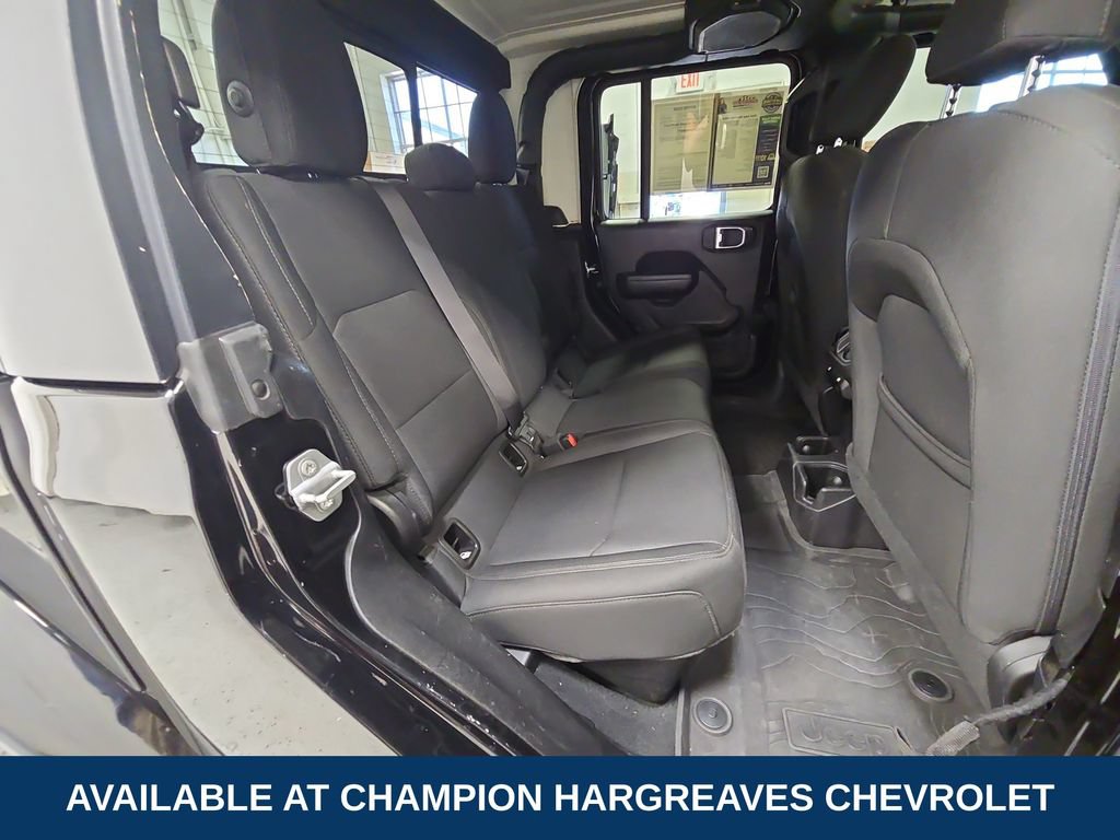 Used 2022 Jeep Gladiator Sport AWD/4WD image 35