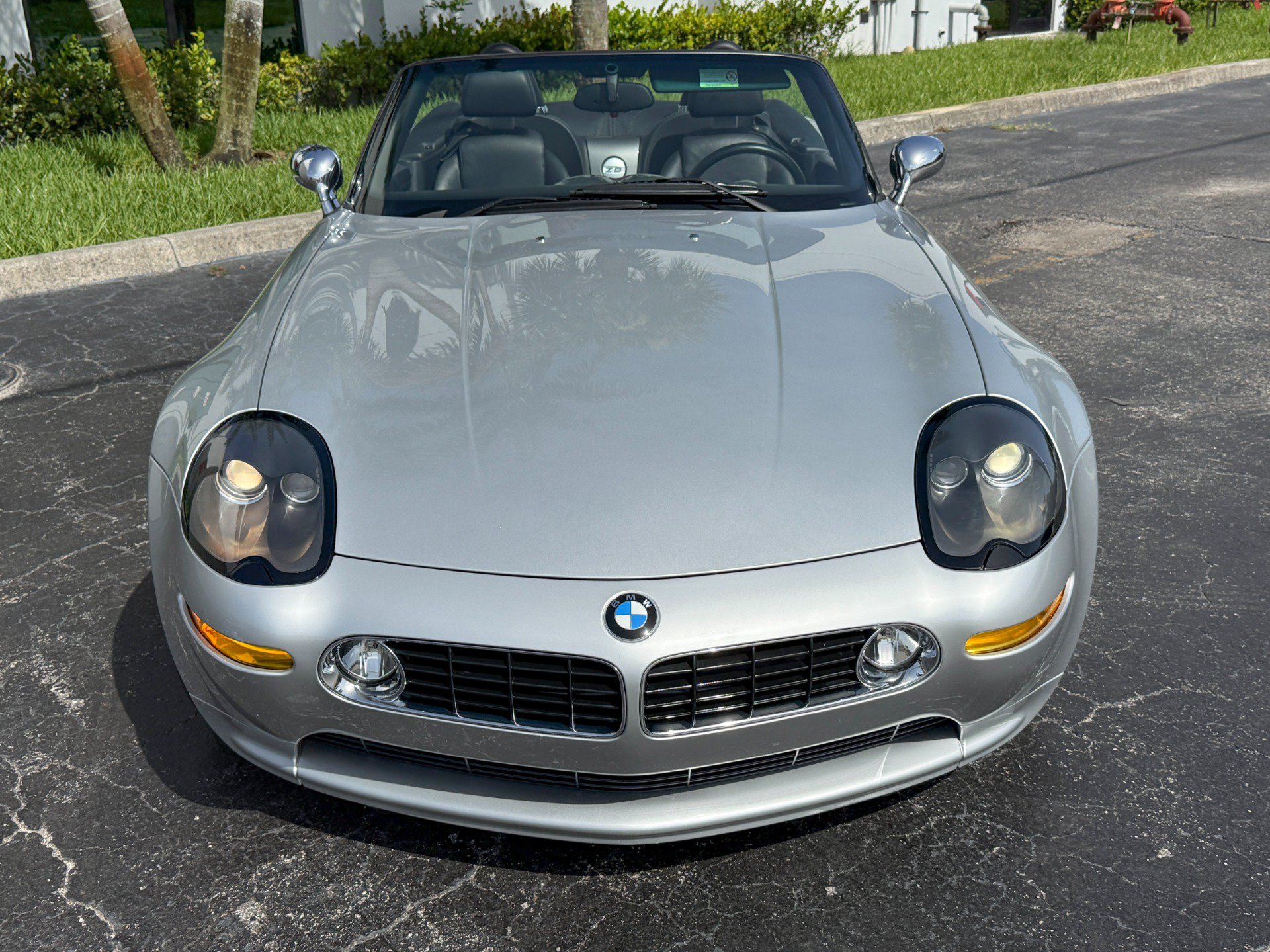 Used 2002 BMW Z8 RWD image 3