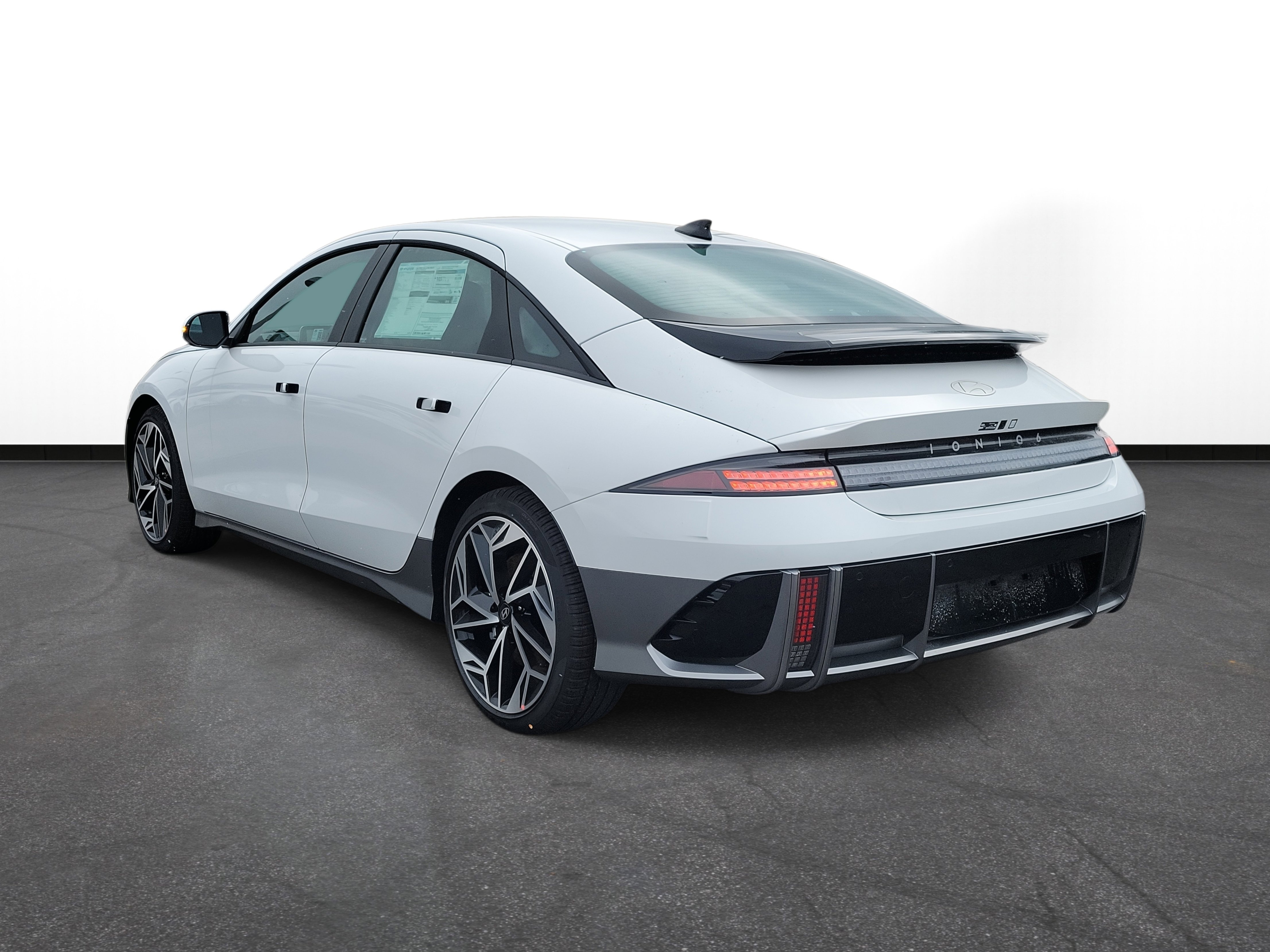 New 2025 Hyundai Ioniq 6 SEL image 3