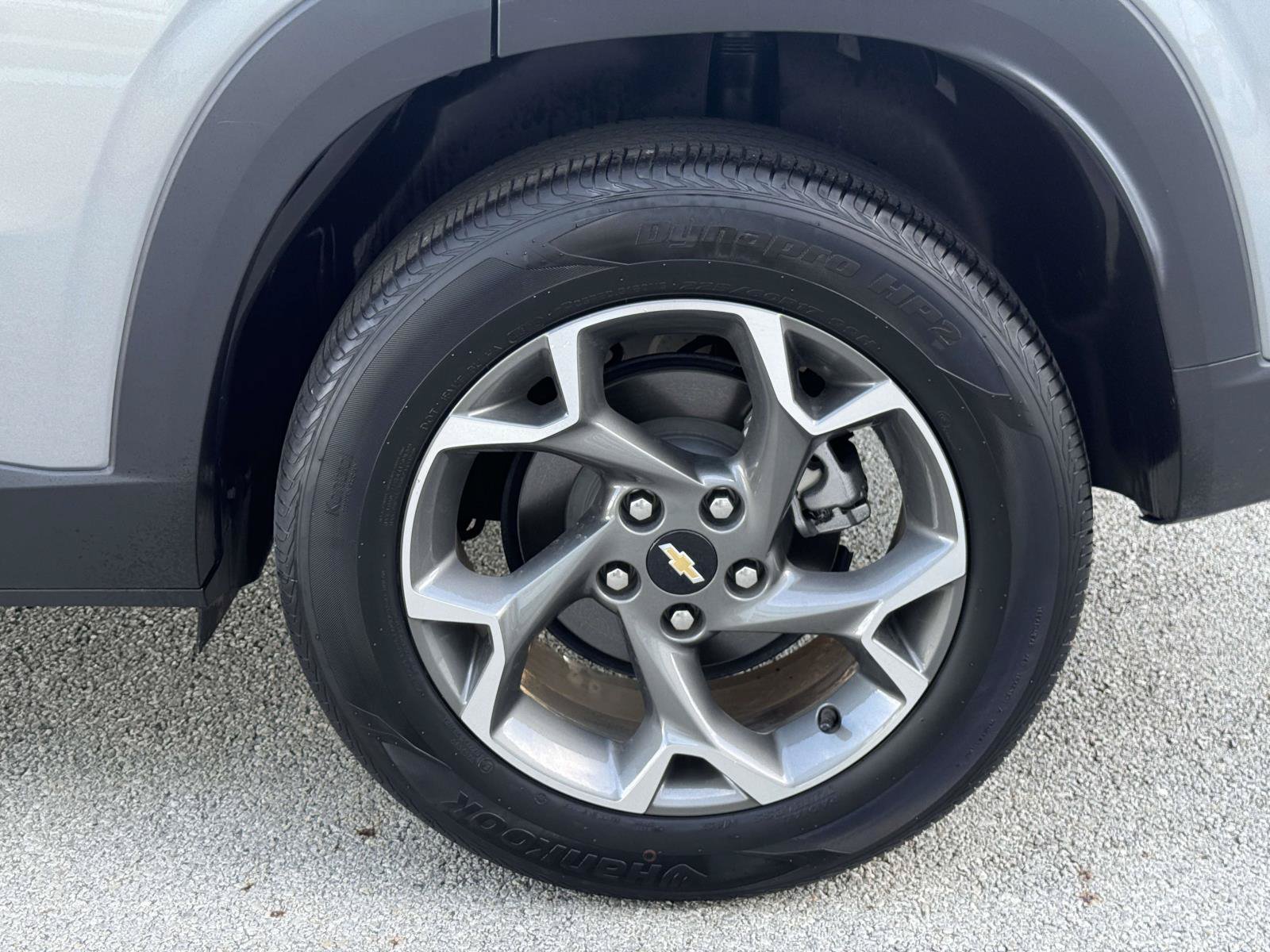 Used 2026 Chevrolet Trax LT FWD image 5