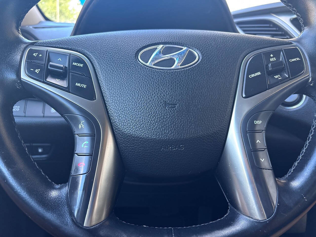 Used 2014 Hyundai Azera Limited w/ Option Group 02 FWD image 25