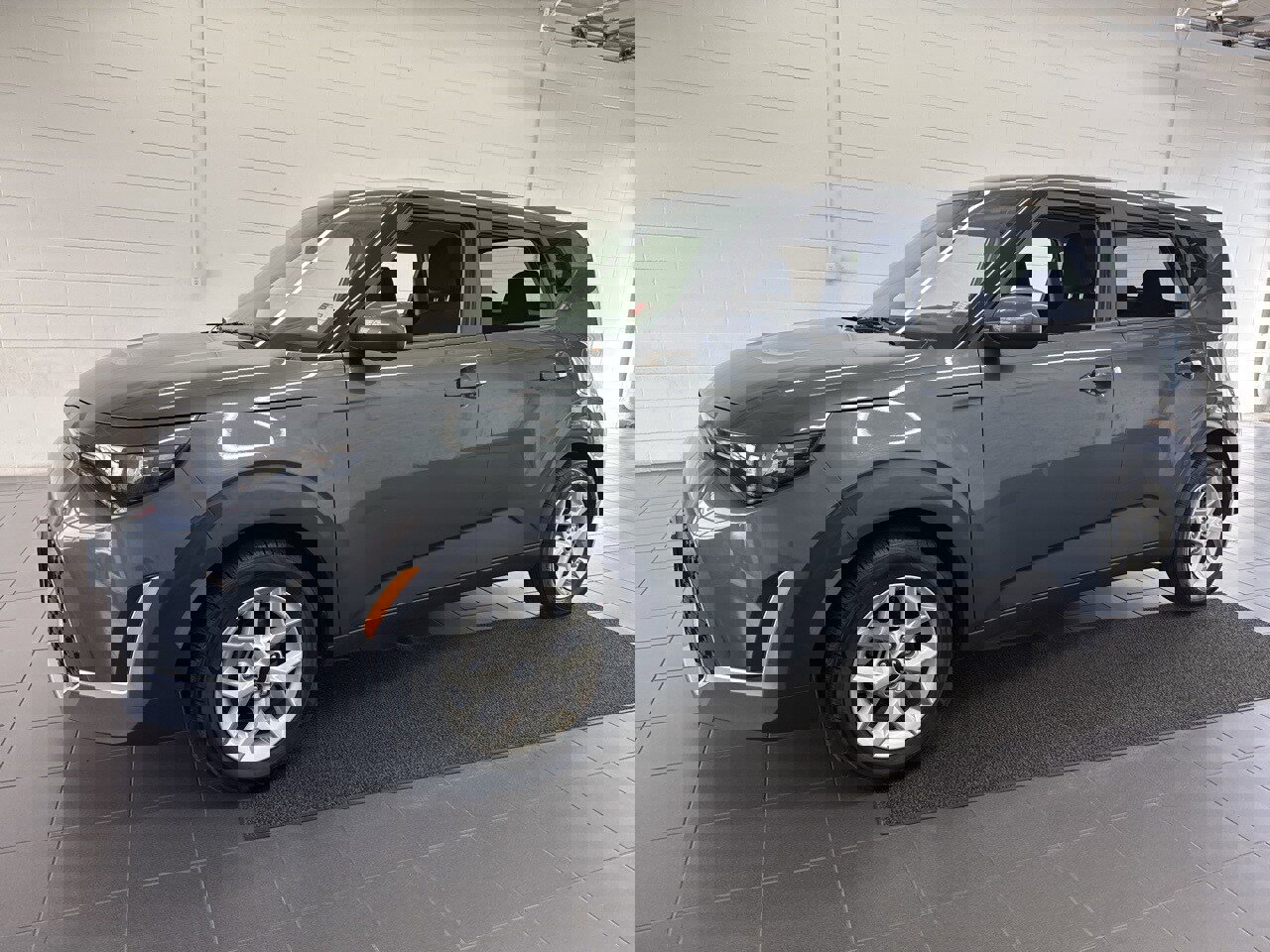 Used 2024 Kia Soul LX w/ Option Group 015 image 4