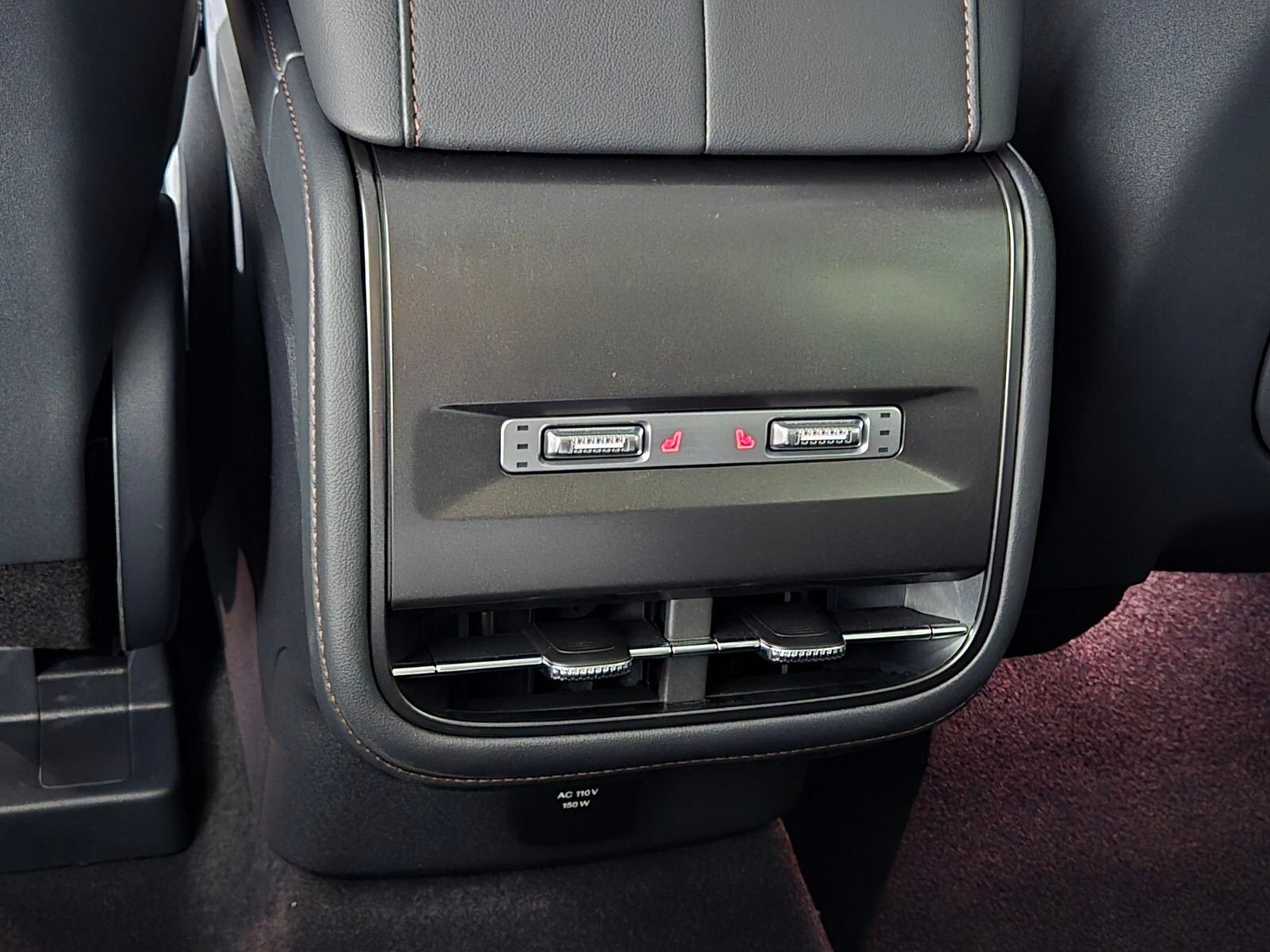 New 2026 Lincoln Nautilus Reserve w/ Jet Appearance Package AWD/4WD image 17