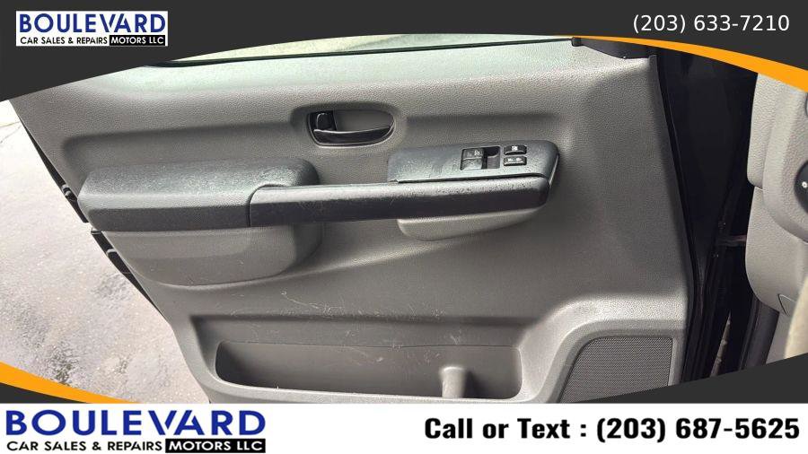 Used 2014 Nissan NV 2500 SV w/ V8 Appearance Package RWD image 23