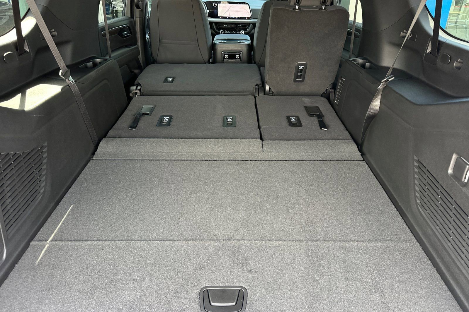 New 2026 Chevrolet Suburban LS w/ LPO, Dark Essentials Package image 16