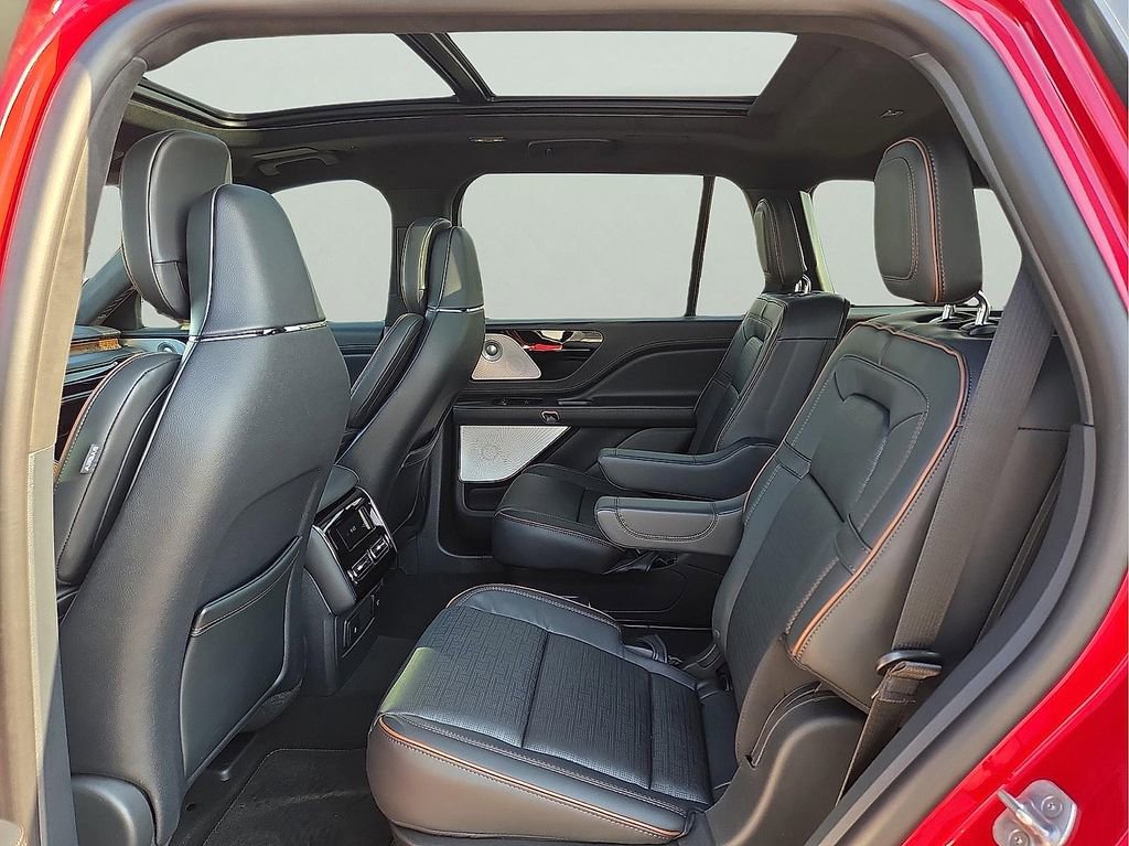 New 2026 Lincoln Aviator Black Label AWD/4WD image 15