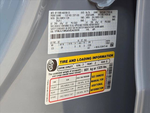 New 2027 Ford Expedition Platinum w/ Stealth Performance Package AWD/4WD image 17