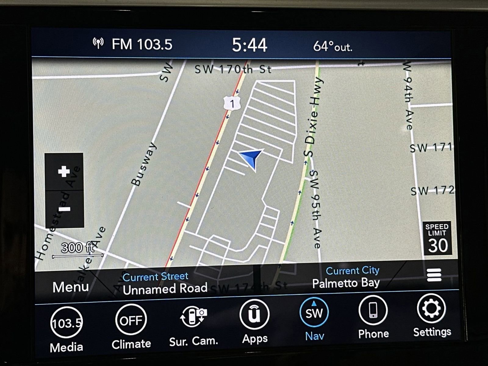 Used 2020 Chrysler Pacifica Touring-L w/ Tire & Wheel Group image 18