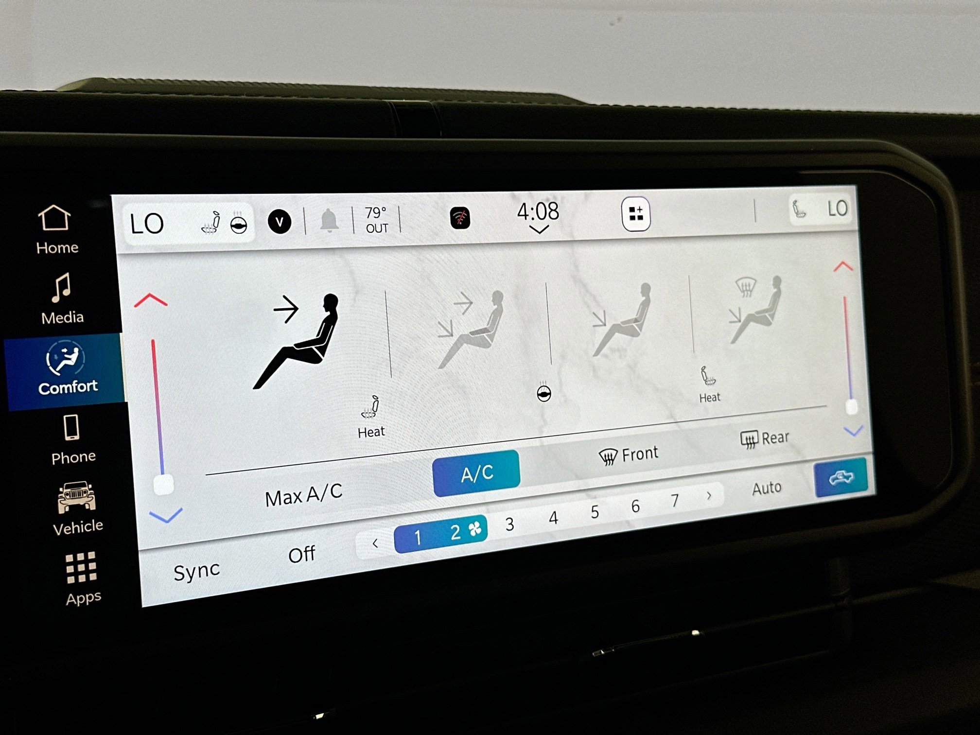 Used 2024 Jeep Gladiator Mojave w/ Convenience Group image 15