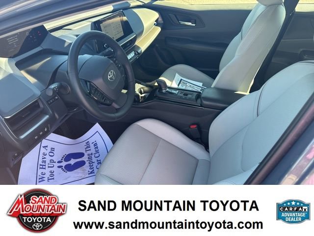 Used 2024 Toyota Prius XLE image 13