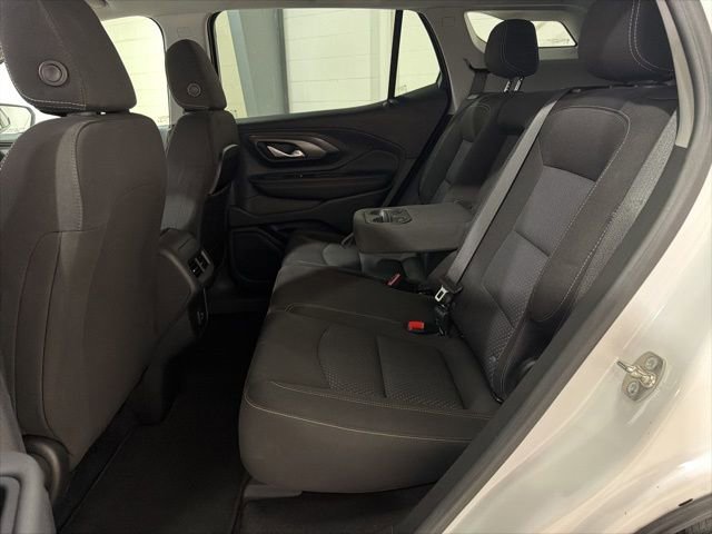 Used 2024 GMC Terrain SLE FWD image 19