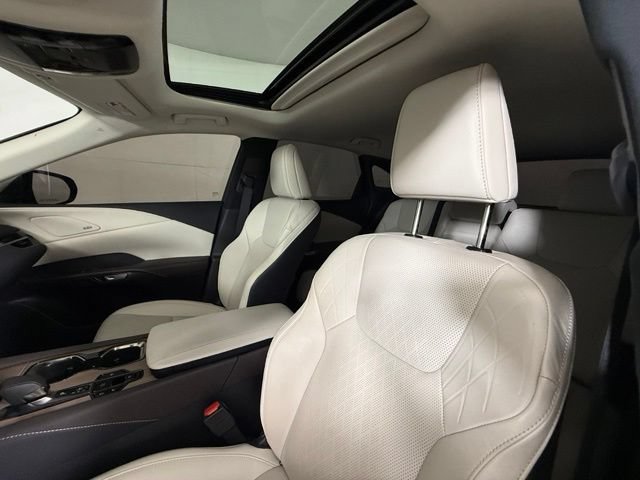 Used 2024 Lexus RX 350 w/ Accessory Package (Z1) AWD/4WD image 18