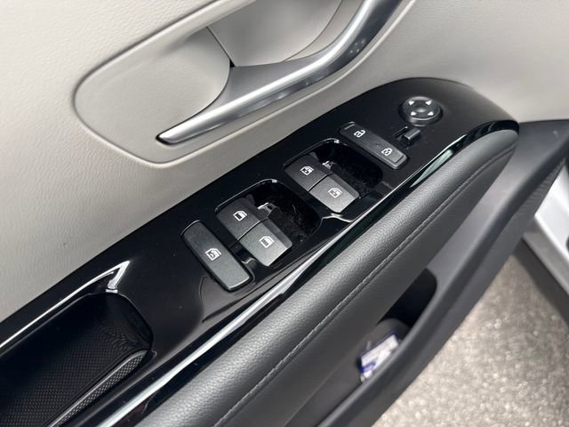 Certified 2024 Hyundai Tucson Limited AWD/4WD image 10