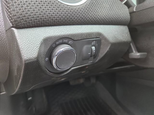 Used 2014 Chevrolet Cruze LT FWD image 14