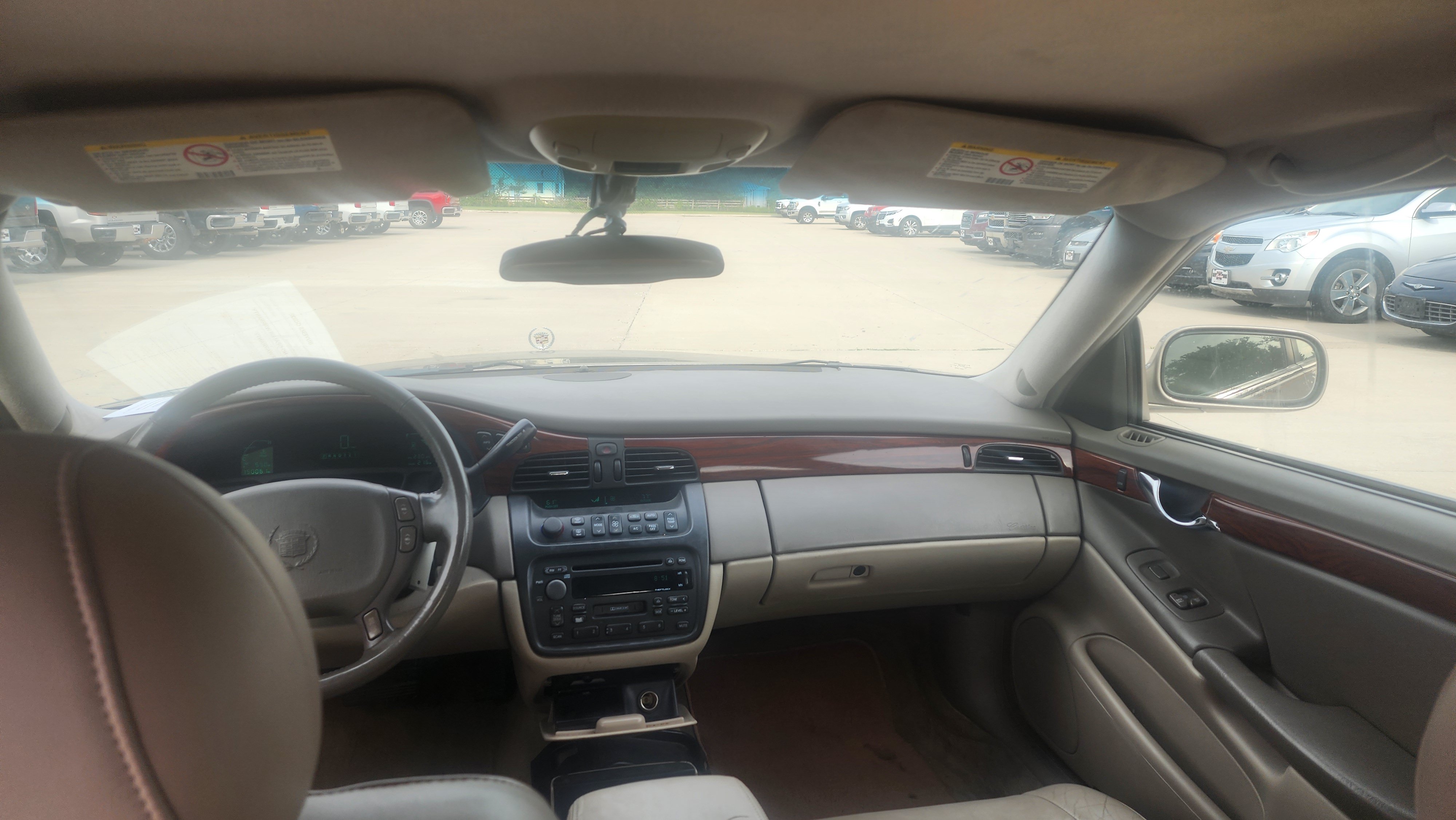 Used 2001 Cadillac De Ville w/ Comfort/Convenience Pkg FWD image 8