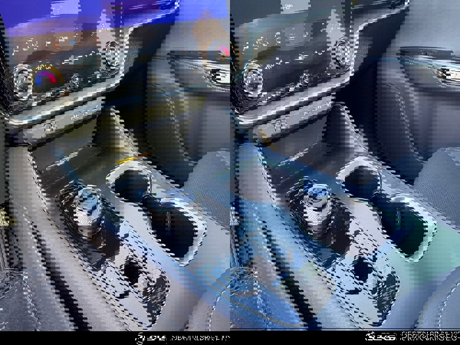 Used 2023 Lexus RZ 450e Premium w/ Technology Package image 15