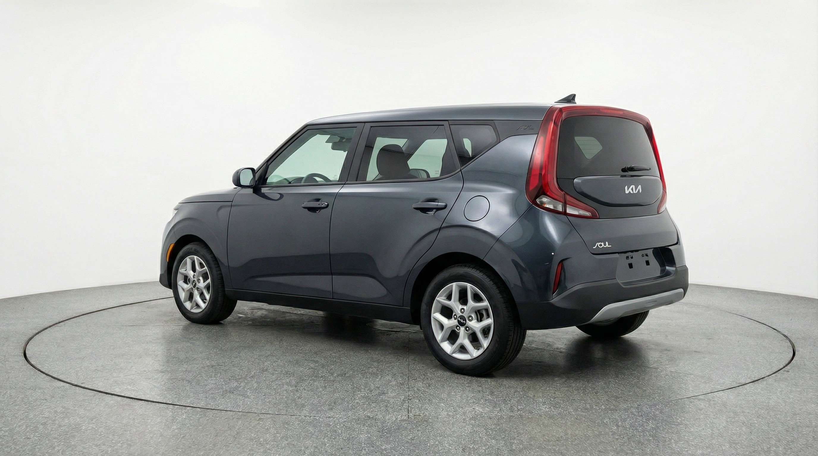 Used 2025 Kia Soul LX w/ LX Technology Package image 6