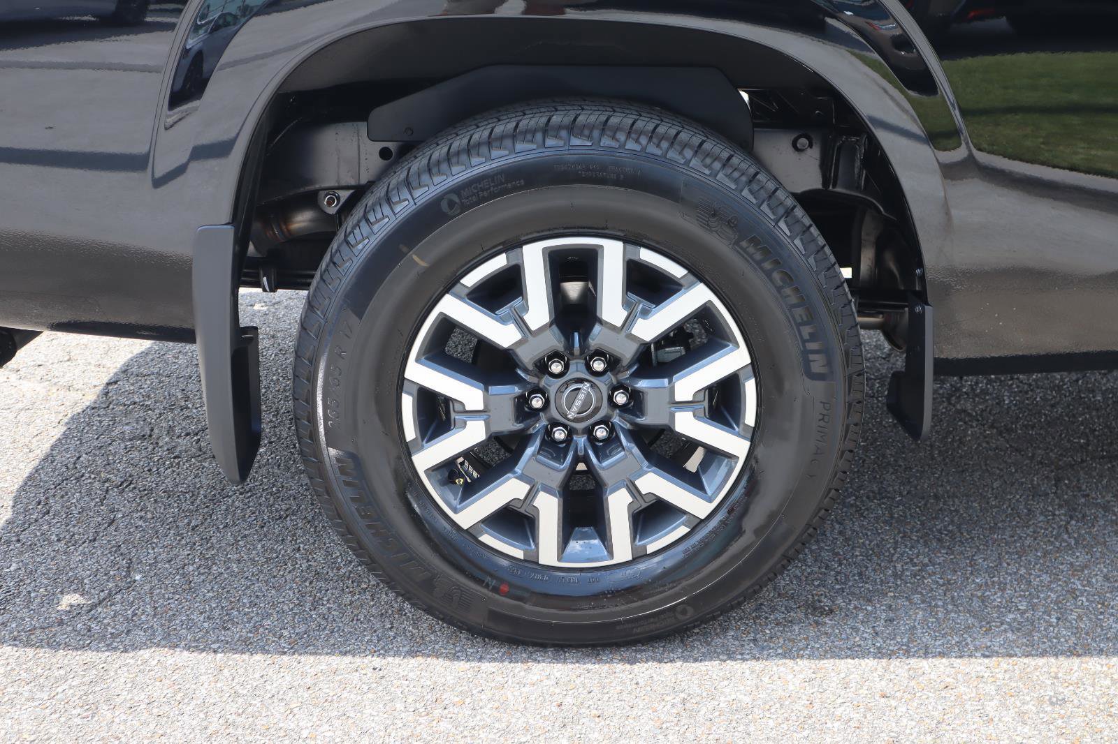 Used 2026 Nissan Frontier SV w/ SV Convenience Package RWD image 12