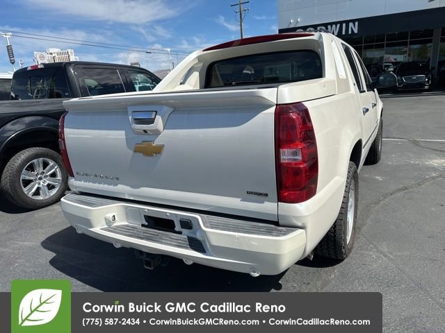 Used 2012 Chevrolet Avalanche LTZ image 6