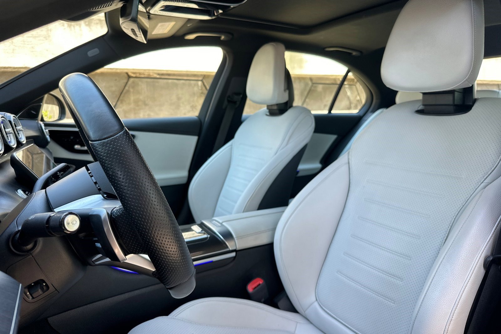 Used 2022 Mercedes-Benz C 300 Sedan image 5